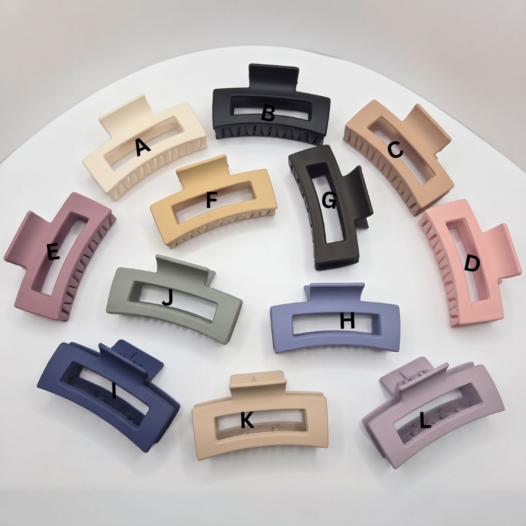 LONG MATTE CLAW CLIP