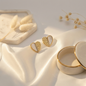 WHITE AND GOLD HEART EARRING ( Anti tarnish )