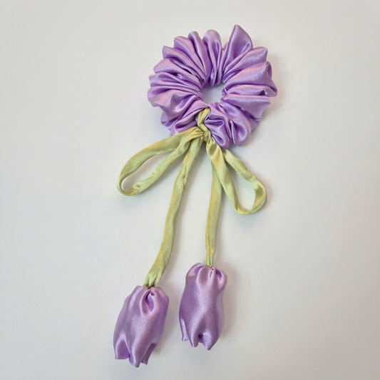 LILAC TULIP SCRUNCHIE