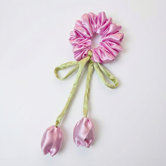 LIGHT PINK TULIP SCRUNCHIE