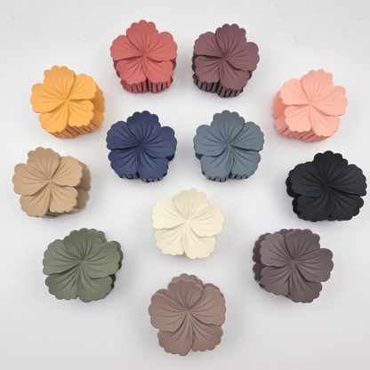 HIBISCUS MATTE FLOWER CLAW CLIP
